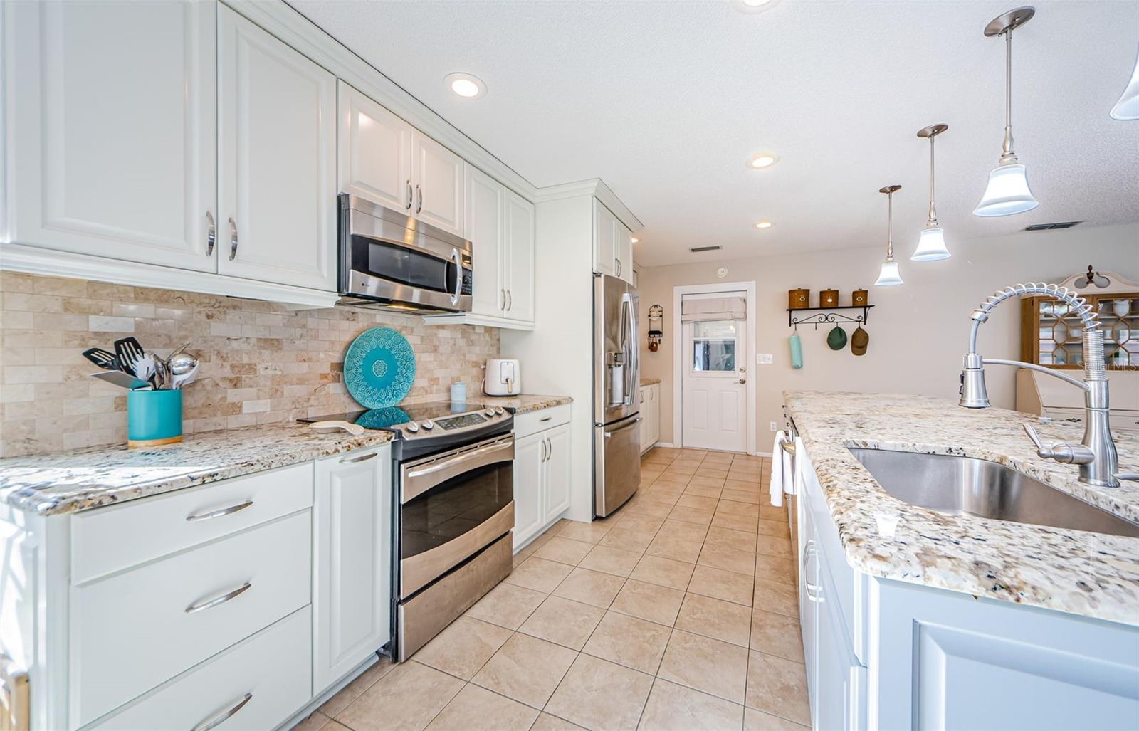 1575 WICKLOW DR, PALM HARBOR, FL, 34684