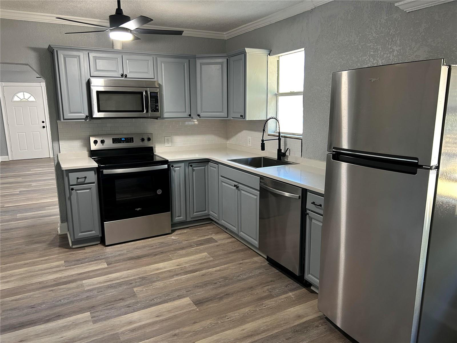 1221 E CURTIS ST, TAMPA, FL, 33603