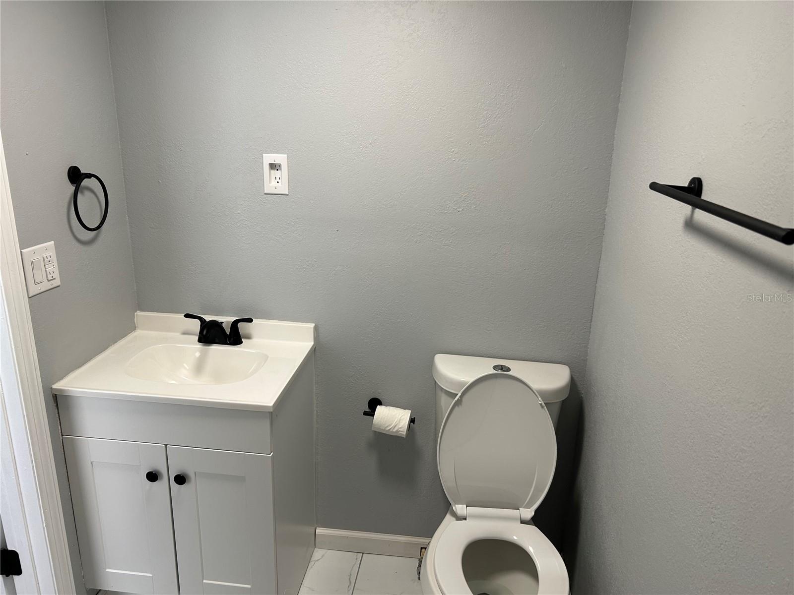 1221 E CURTIS ST, TAMPA, FL, 33603