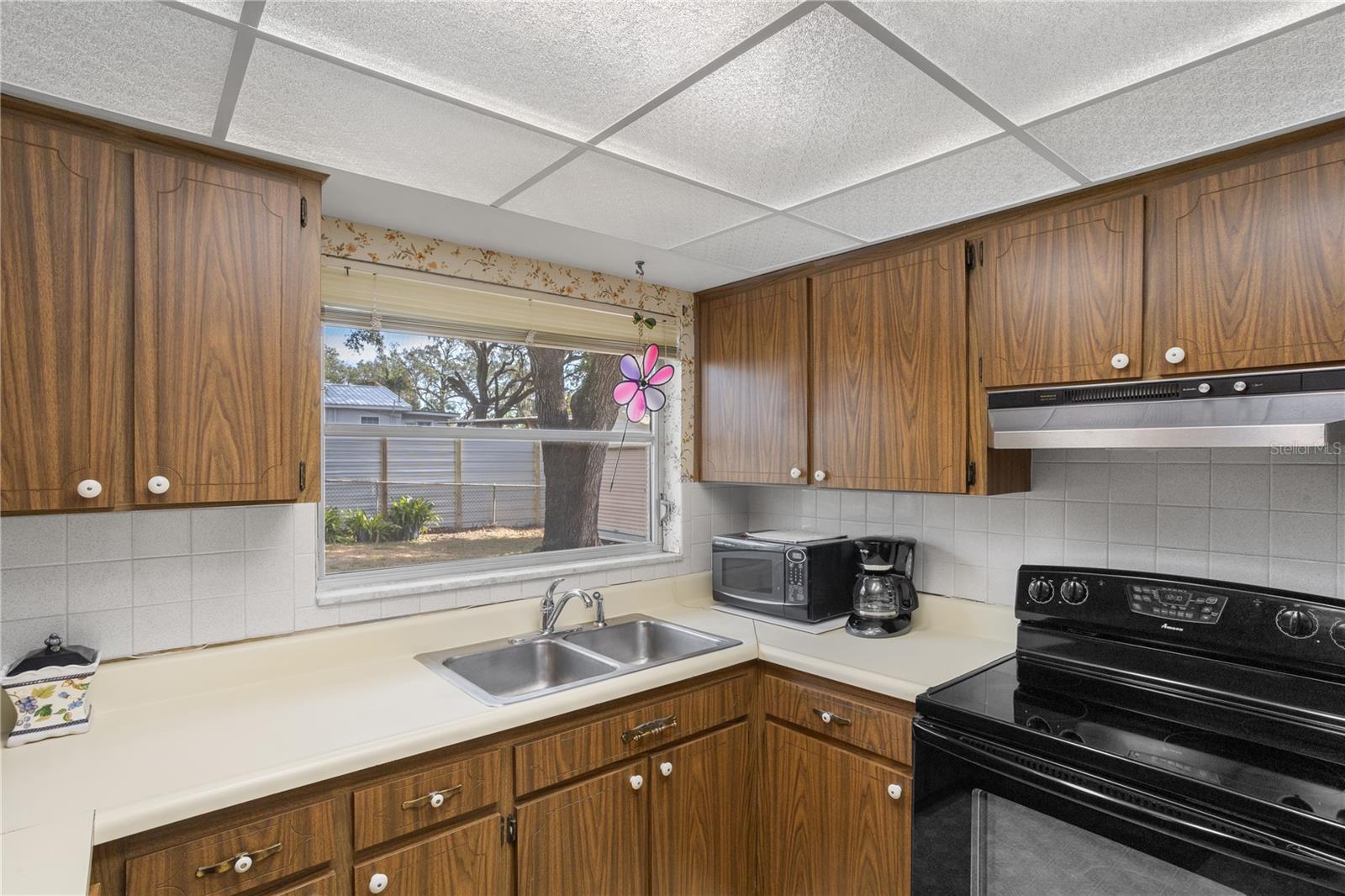 8607 RUTH PL, TAMPA, FL, 33604