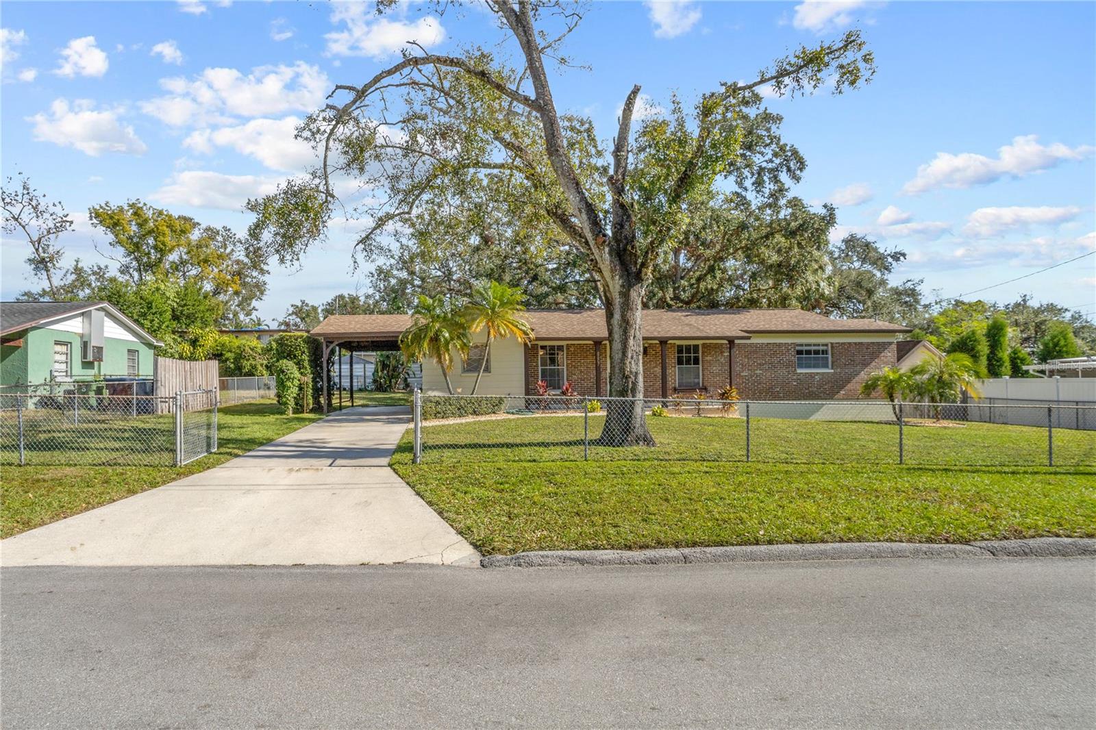 8607 RUTH PL, TAMPA, FL, 33604