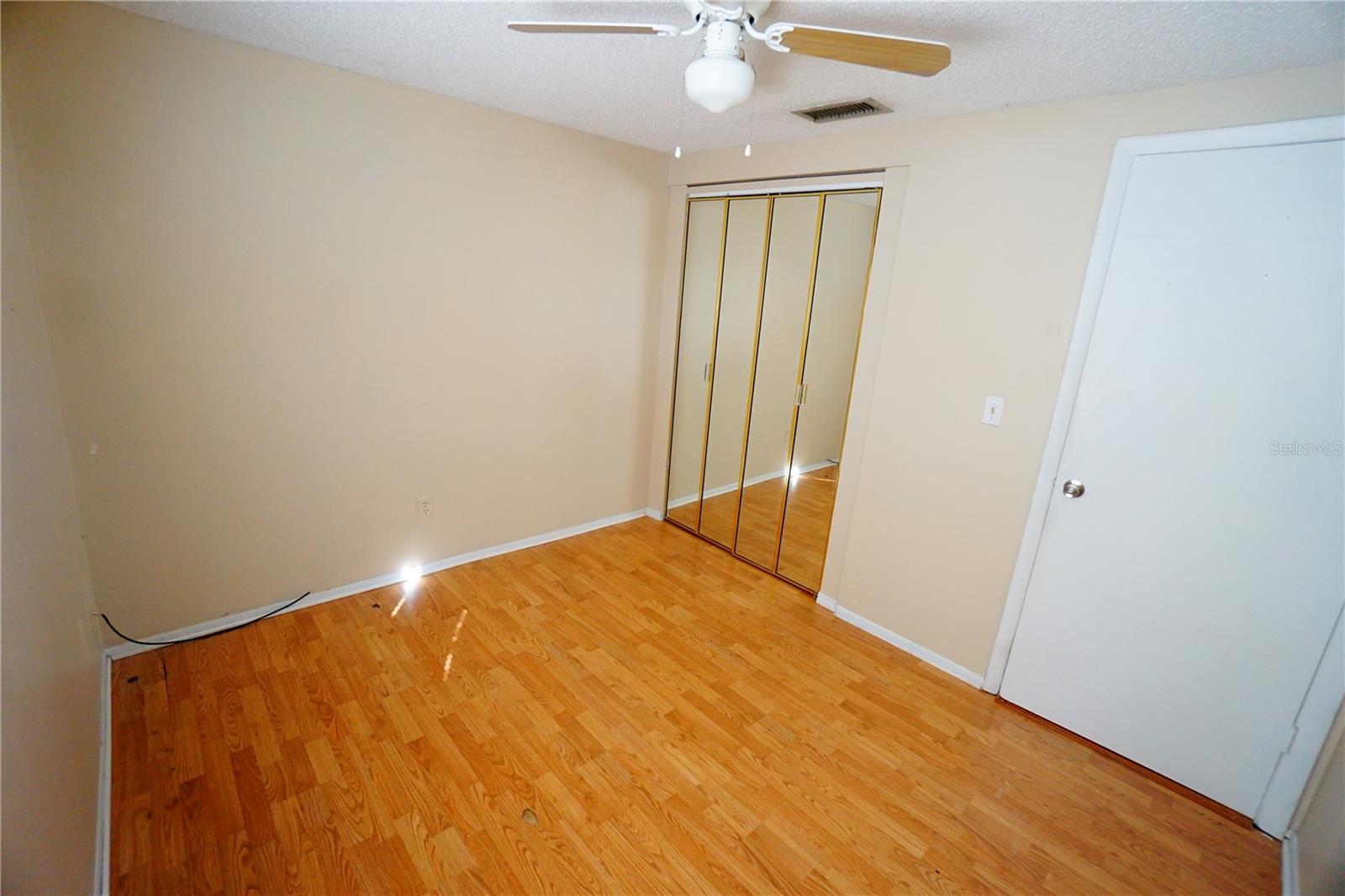 8704 LEEWARD DR, TAMPA, FL, 33634