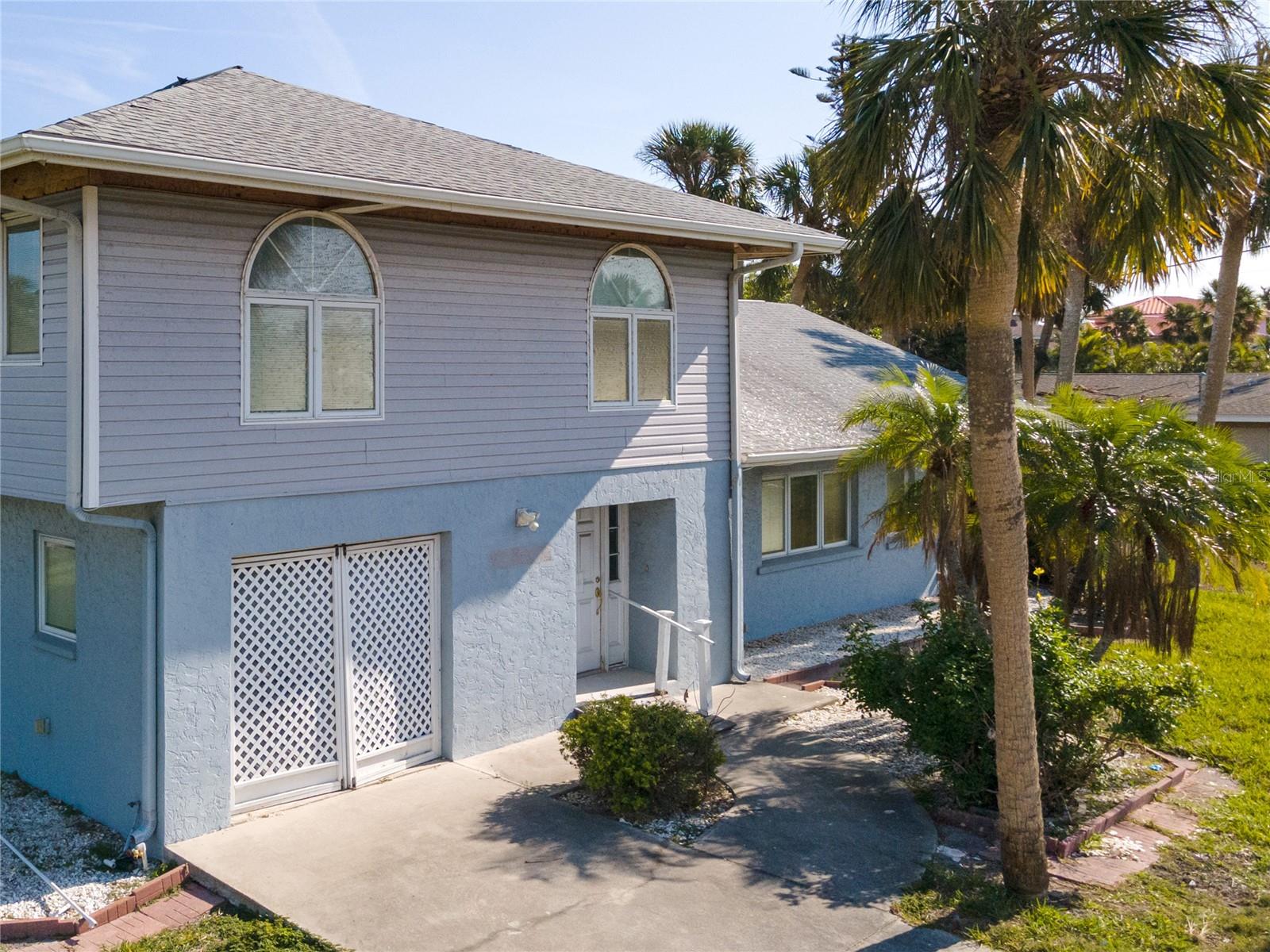 5607 HOLMES BLVD, HOLMES BEACH, FL, 34217
