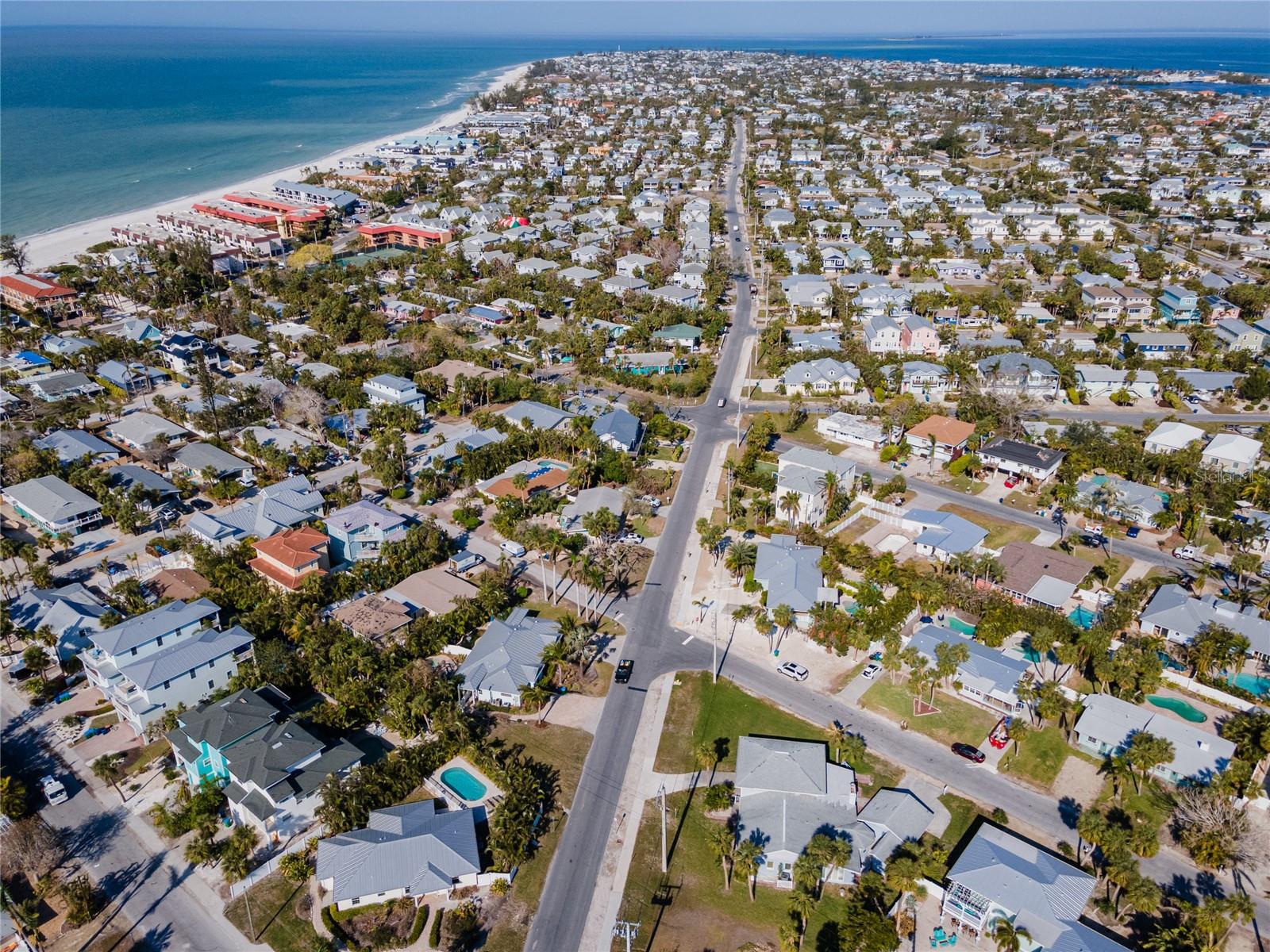 5607 HOLMES BLVD, HOLMES BEACH, FL, 34217