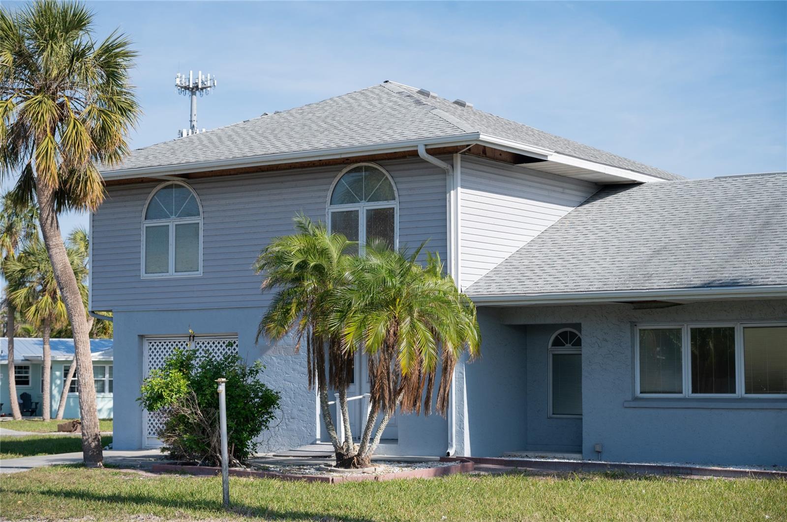 5607 HOLMES BLVD, HOLMES BEACH, FL, 34217
