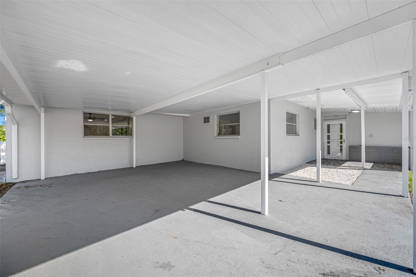 1400 LAKEVIEW RD, CLEARWATER, FL, 33756