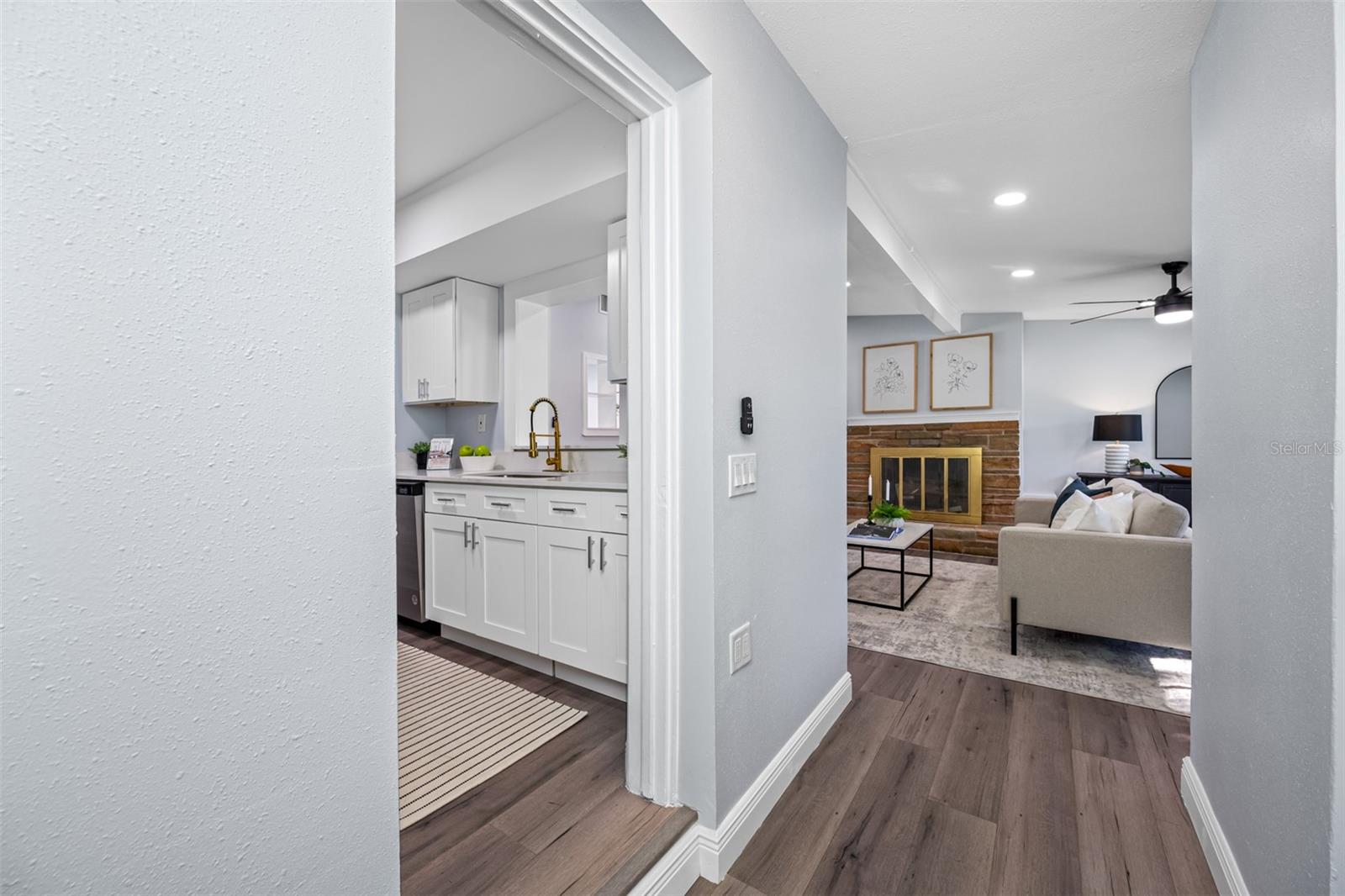 1400 LAKEVIEW RD, CLEARWATER, FL, 33756