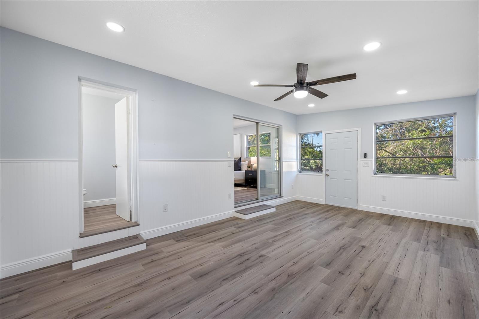 1400 LAKEVIEW RD, CLEARWATER, FL, 33756