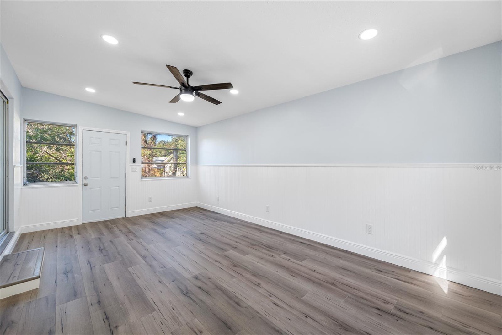 1400 LAKEVIEW RD, CLEARWATER, FL, 33756