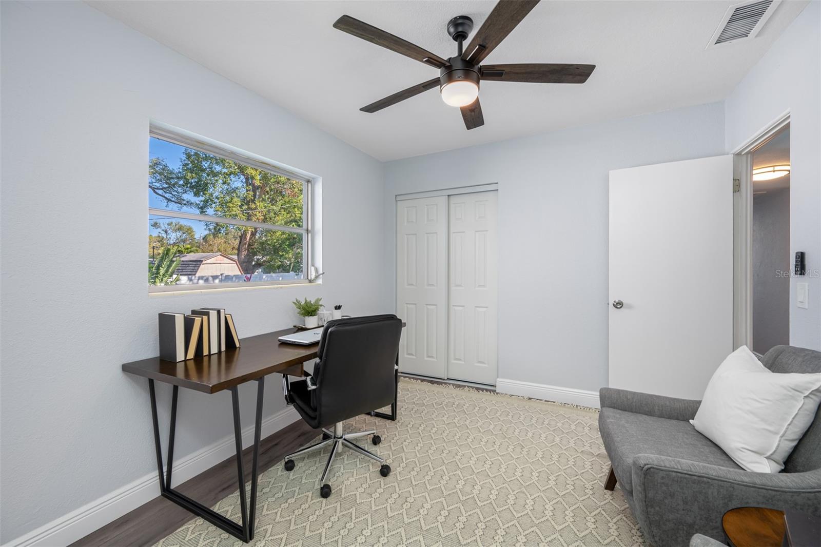 1400 LAKEVIEW RD, CLEARWATER, FL, 33756