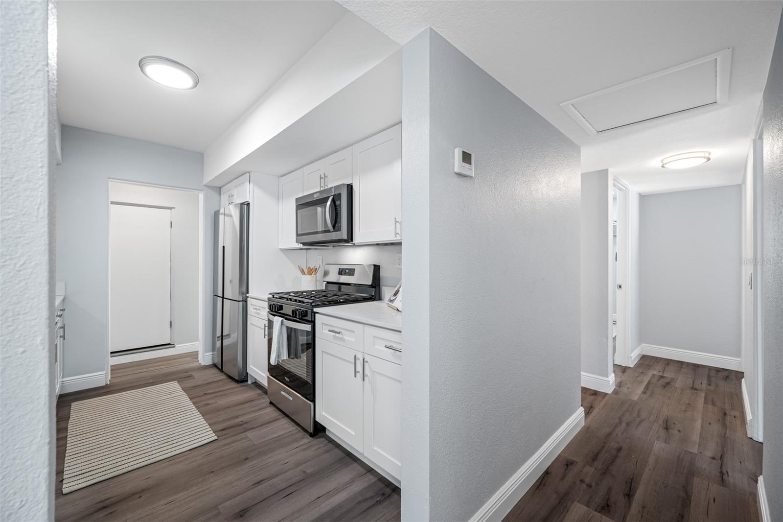 1400 LAKEVIEW RD, CLEARWATER, FL, 33756