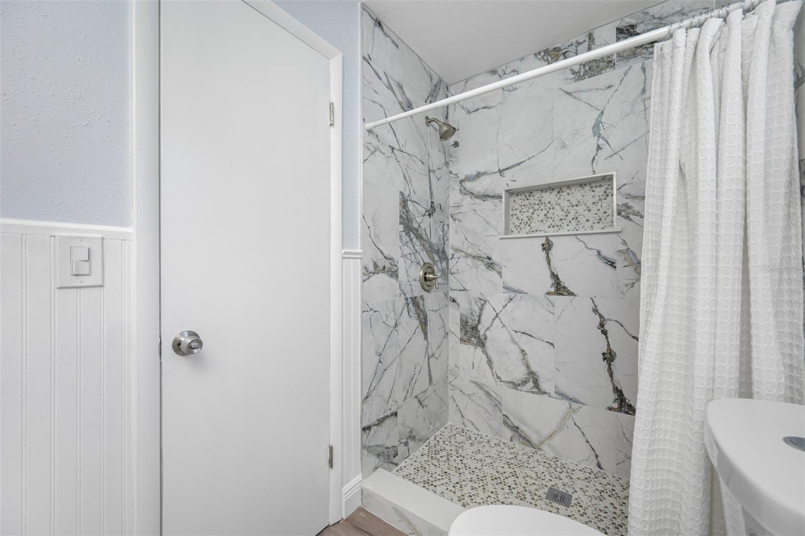 1400 LAKEVIEW RD, CLEARWATER, FL, 33756