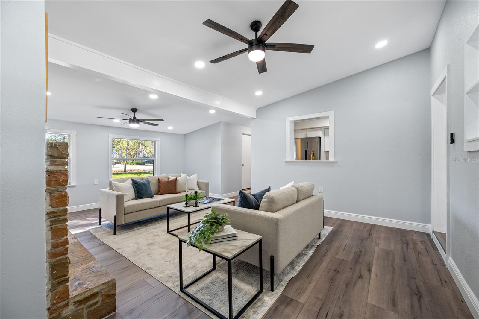 1400 LAKEVIEW RD, CLEARWATER, FL, 33756