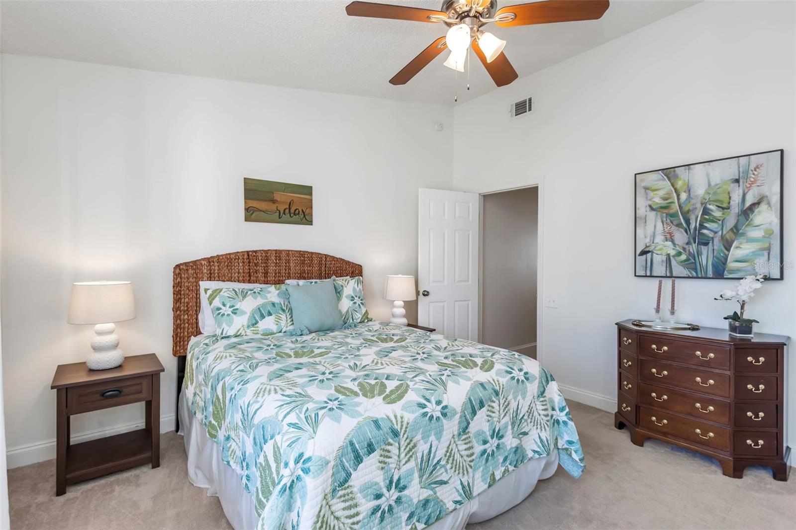 1843 LAKE CYPRESS DR, SAFETY HARBOR, FL, 34695