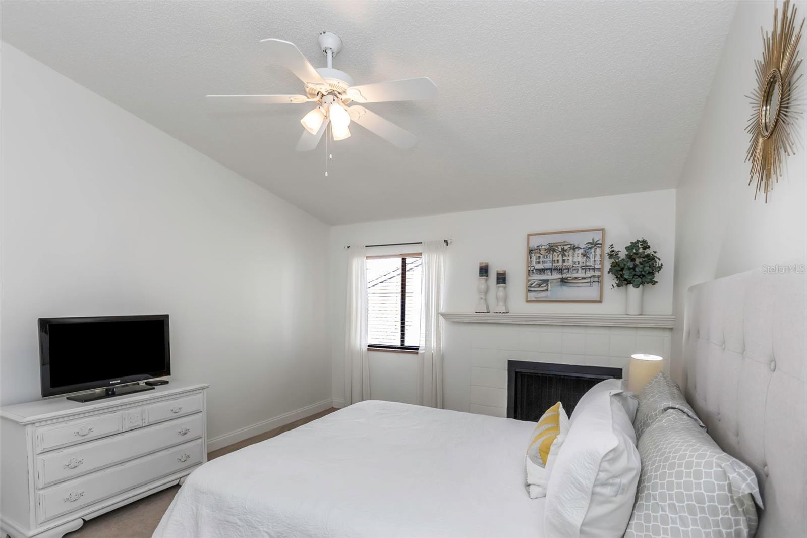 1843 LAKE CYPRESS DR, SAFETY HARBOR, FL, 34695
