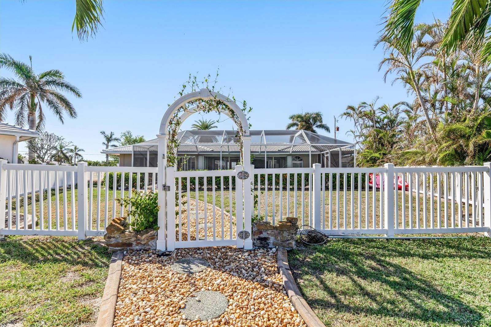 838 SANTA MARGERITA LN, PUNTA GORDA, FL, 33950