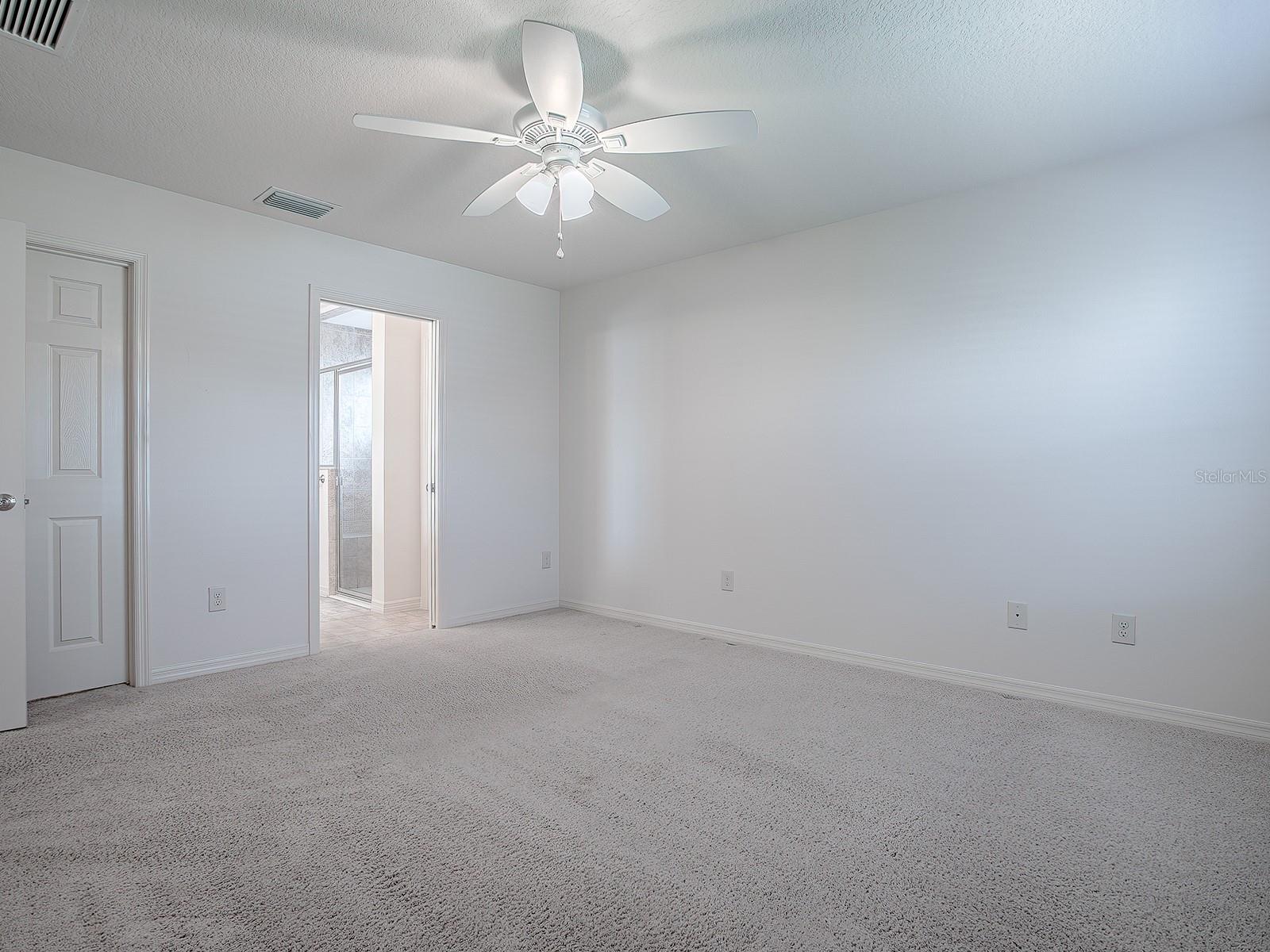 647 BRADFORD LOOP, THE VILLAGES, FL, 32163