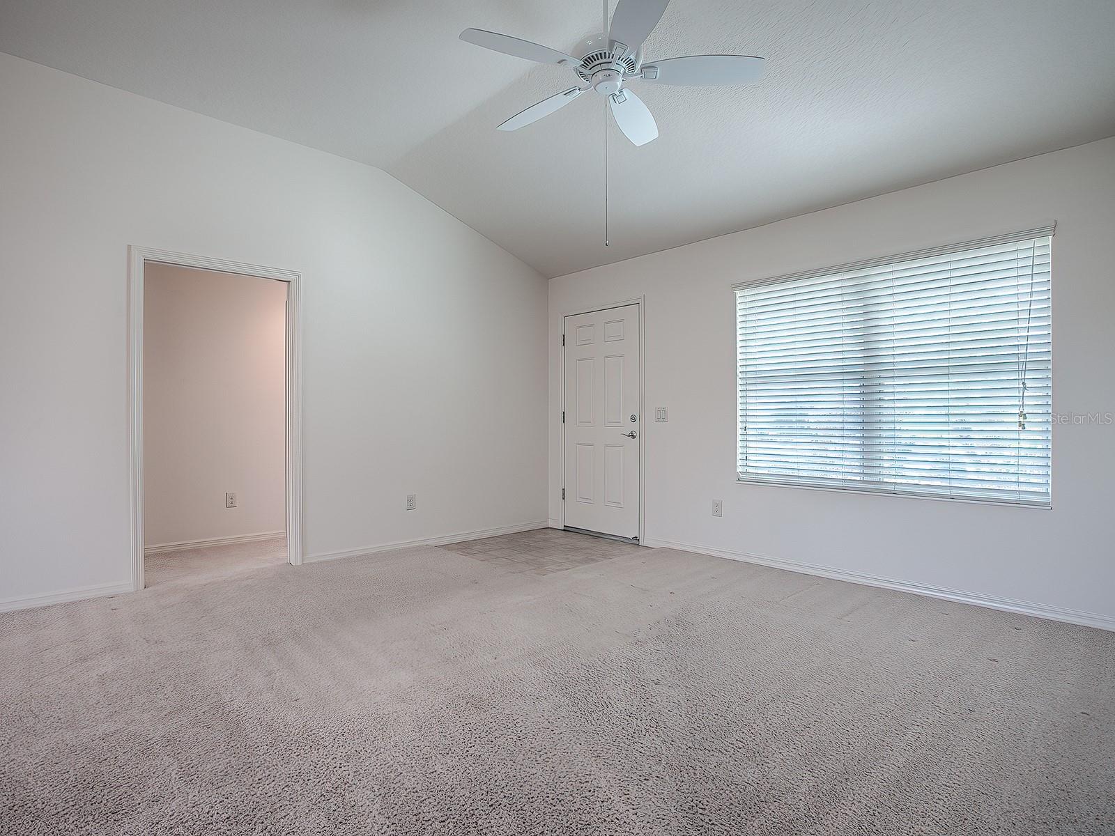 647 BRADFORD LOOP, THE VILLAGES, FL, 32163