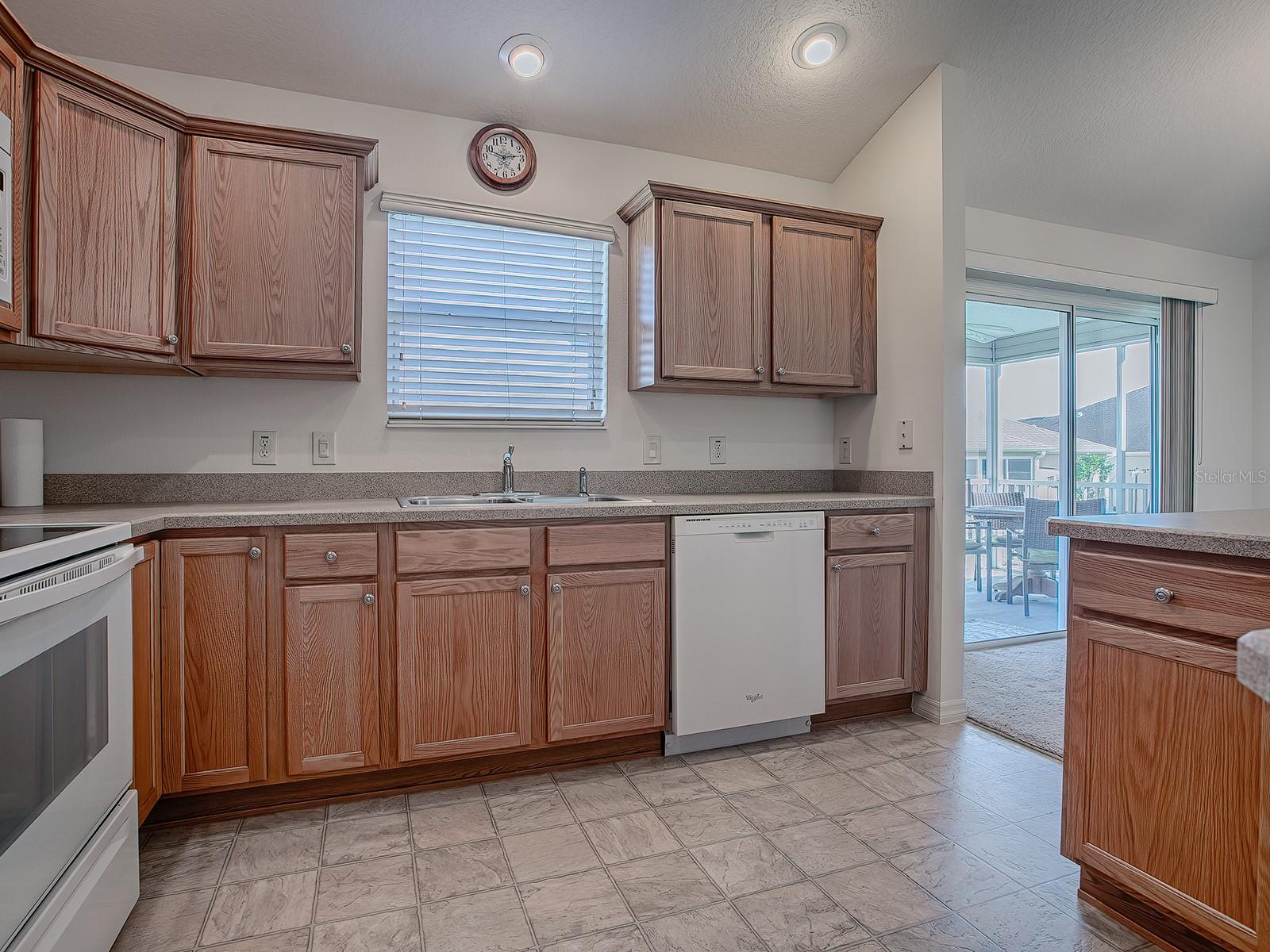 647 BRADFORD LOOP, THE VILLAGES, FL, 32163