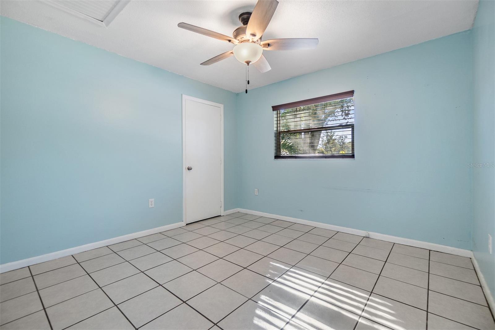 1540 DOLPHIN DR, LAKELAND, FL, 33801