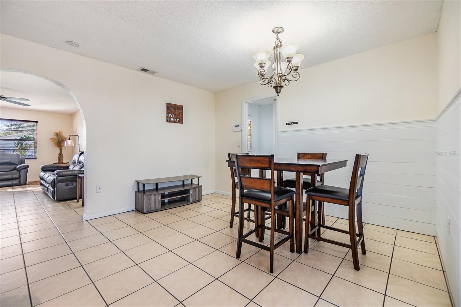 1540 DOLPHIN DR, LAKELAND, FL, 33801