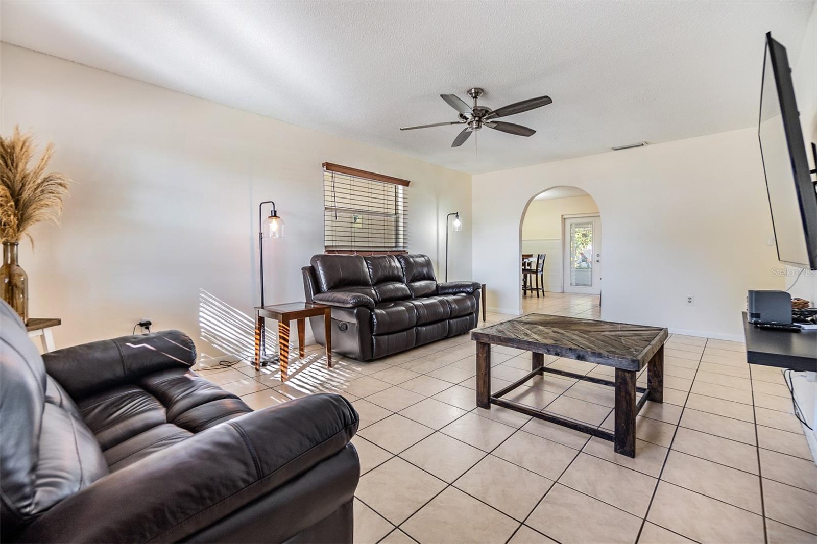 1540 DOLPHIN DR, LAKELAND, FL, 33801
