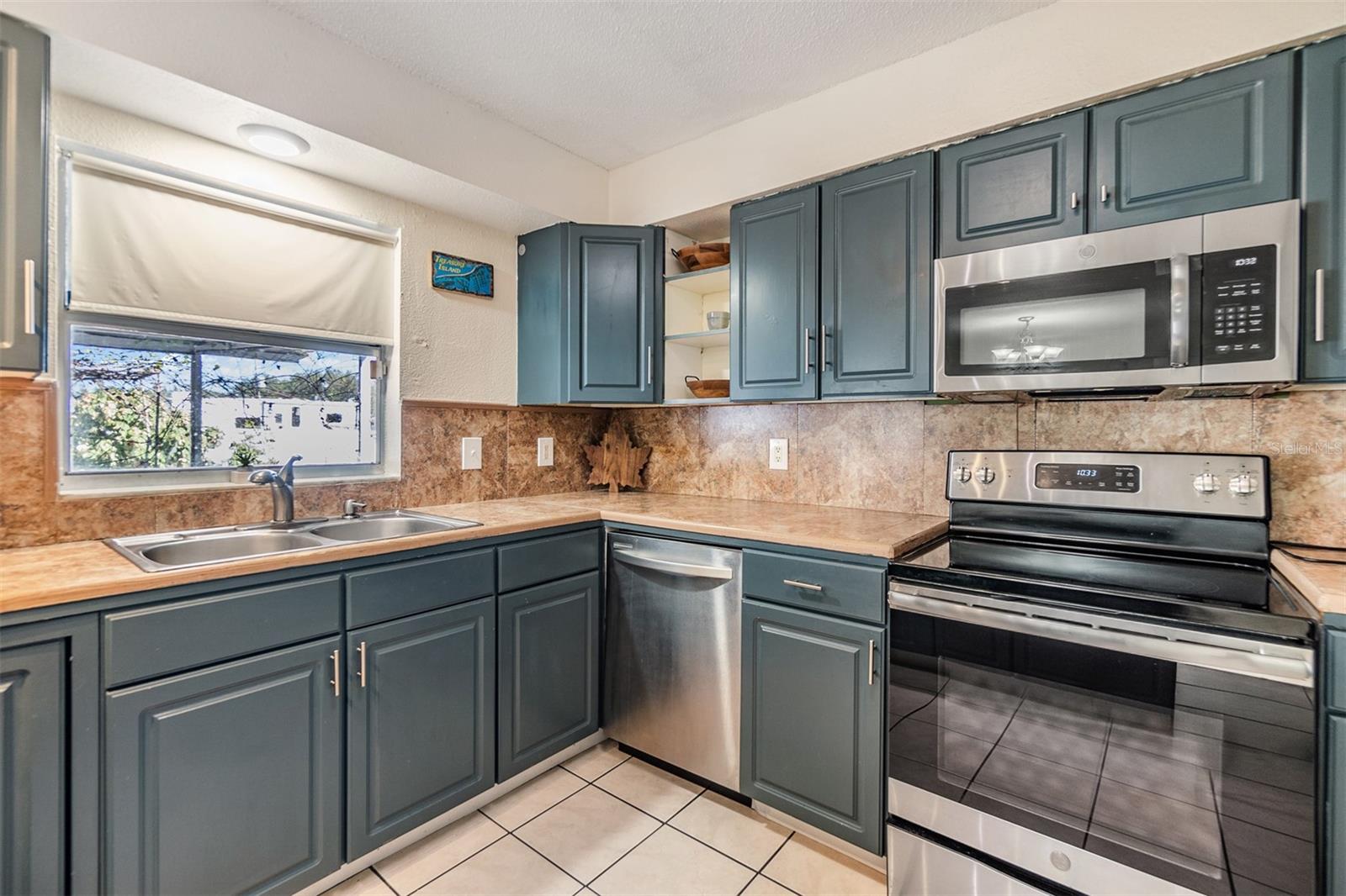 1540 DOLPHIN DR, LAKELAND, FL, 33801