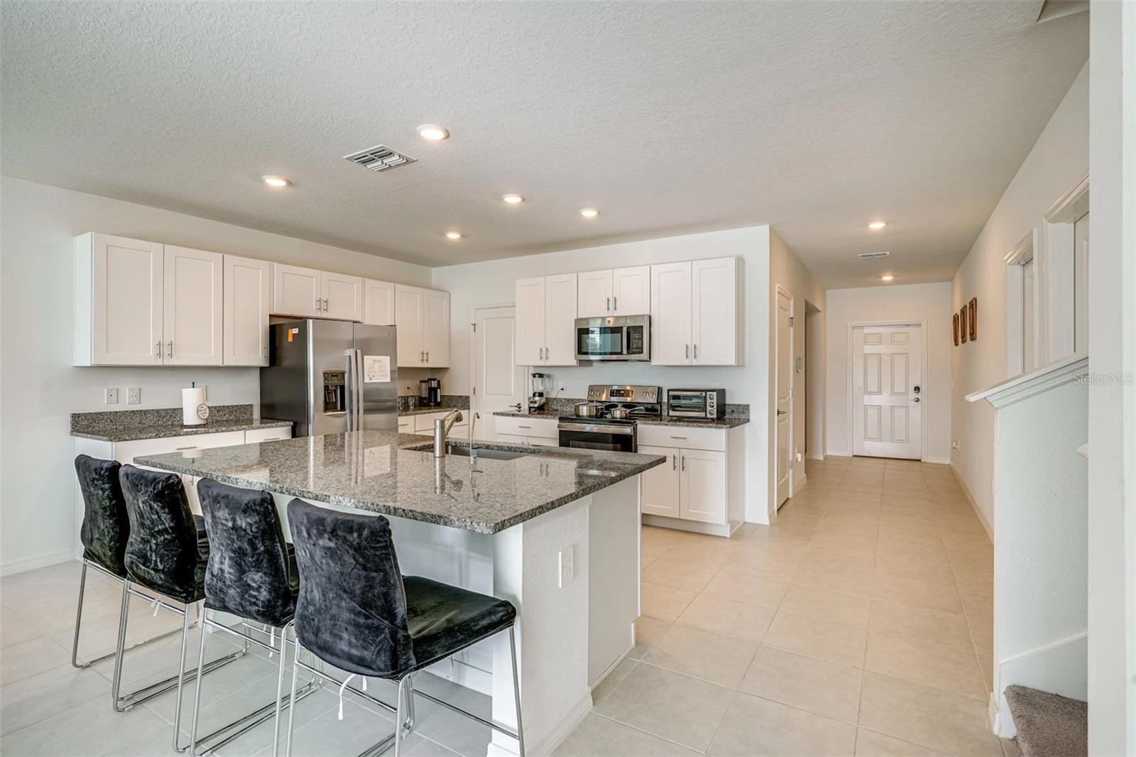 1885 RED LOOP, LAKELAND, FL, 33801