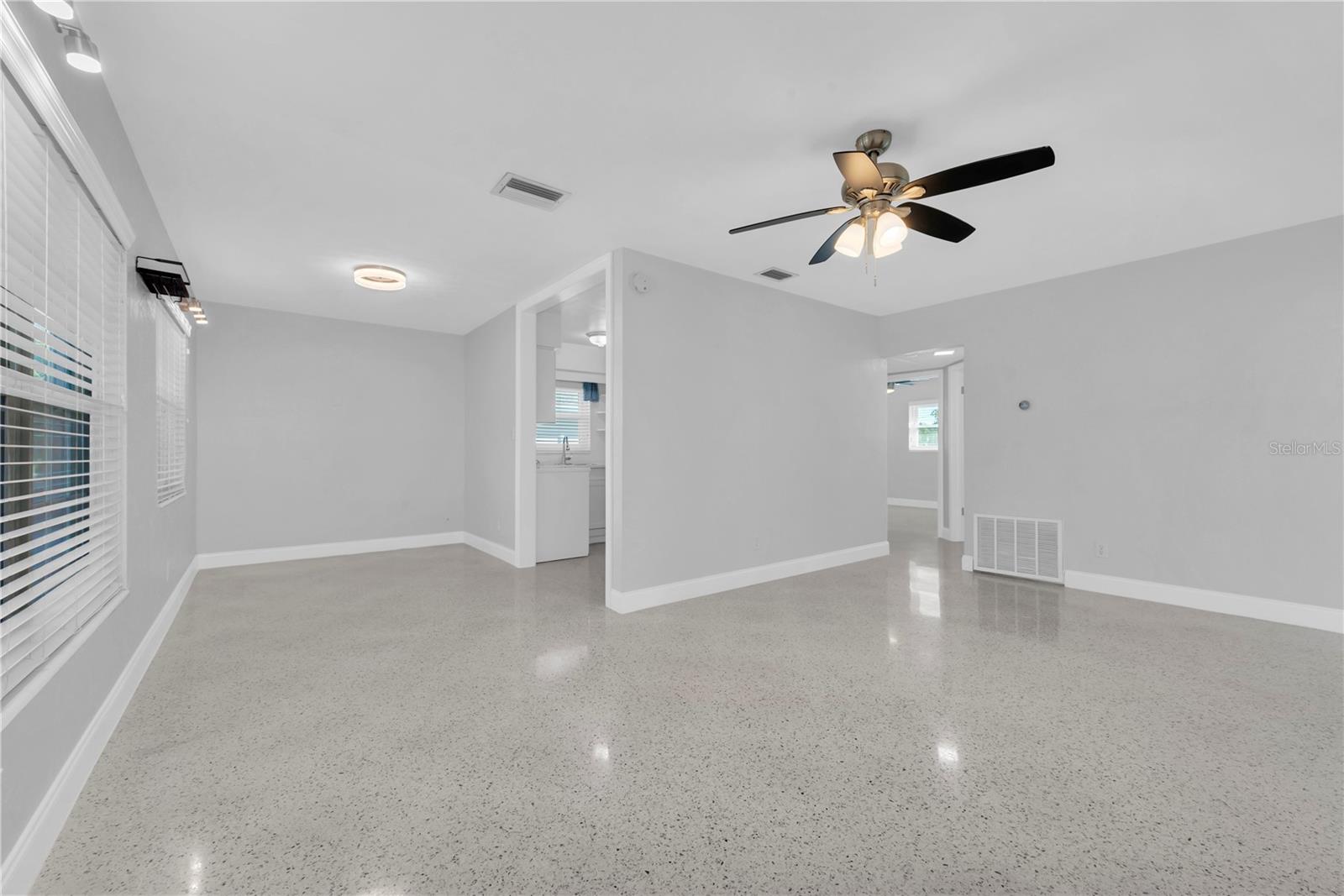 5808 DARTMOUTH AVE N, ST PETERSBURG, FL, 33710