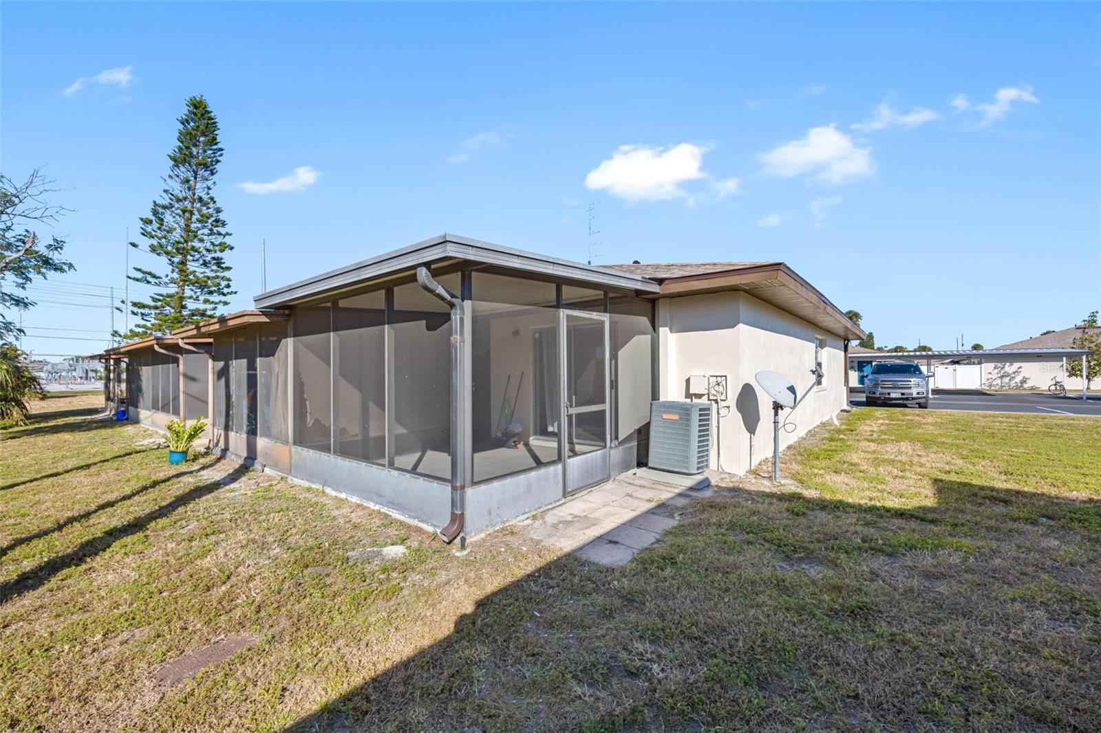 24862 US HIGHWAY 19 N #2001, CLEARWATER, FL, 33763