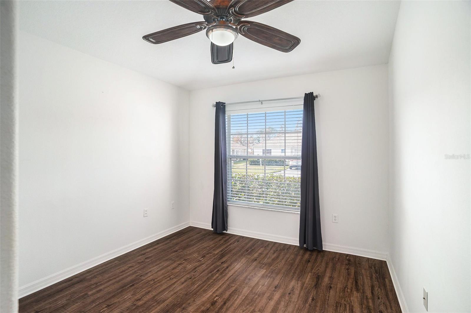 5722 AUTUMN SHIRE DR, ZEPHYRHILLS, FL, 33541