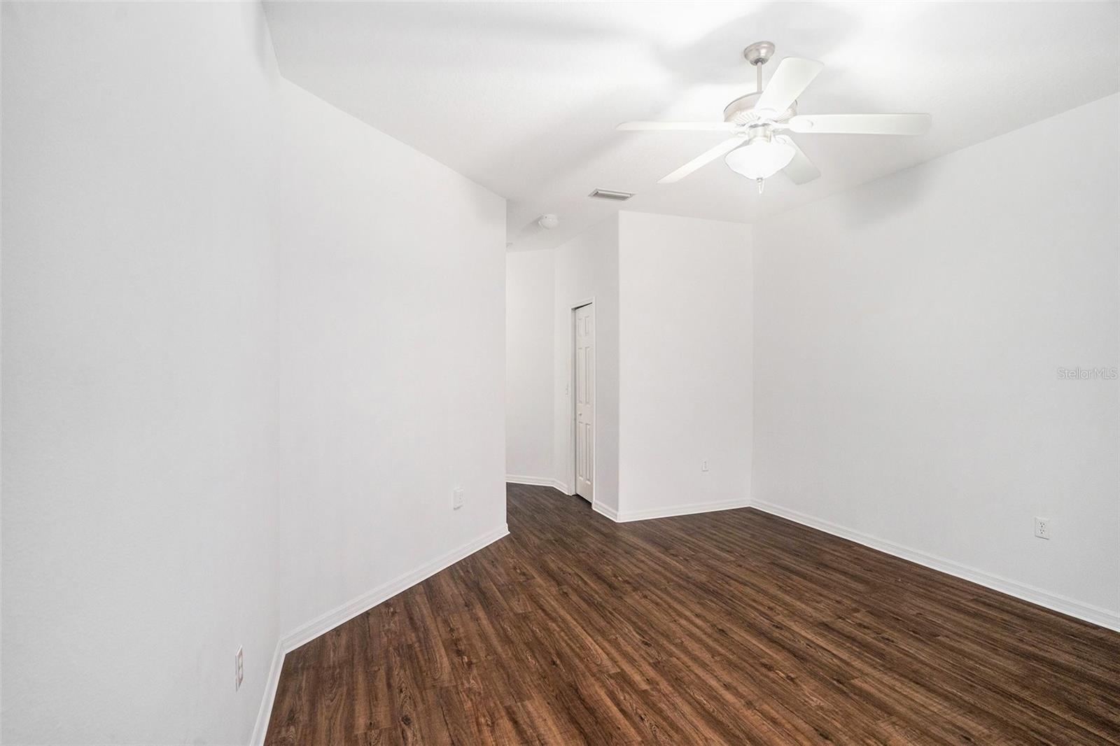 5722 AUTUMN SHIRE DR, ZEPHYRHILLS, FL, 33541