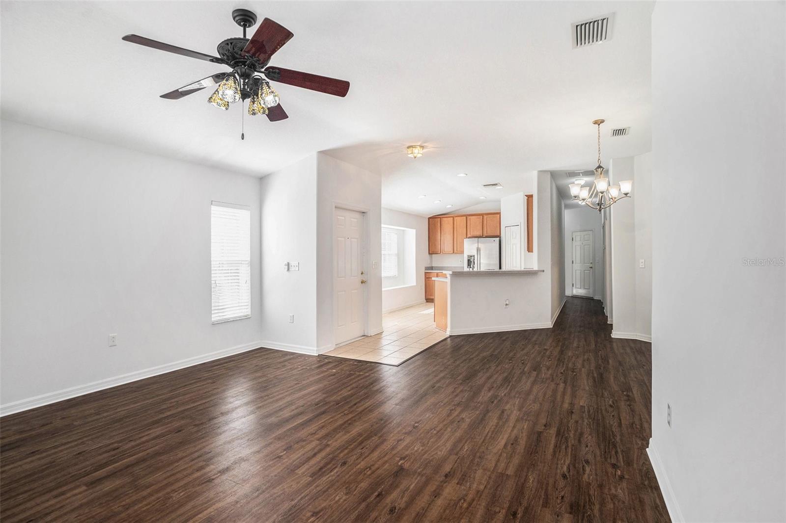 5722 AUTUMN SHIRE DR, ZEPHYRHILLS, FL, 33541