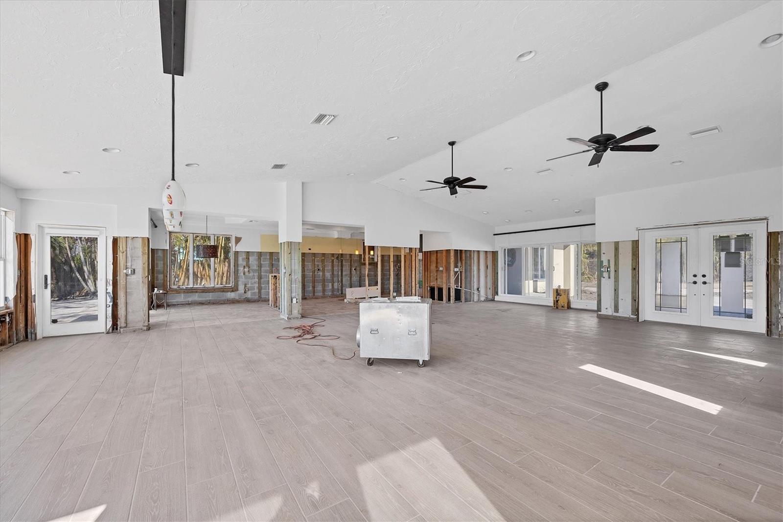 7618 MIDNIGHT PASS RD, SARASOTA, FL, 34242