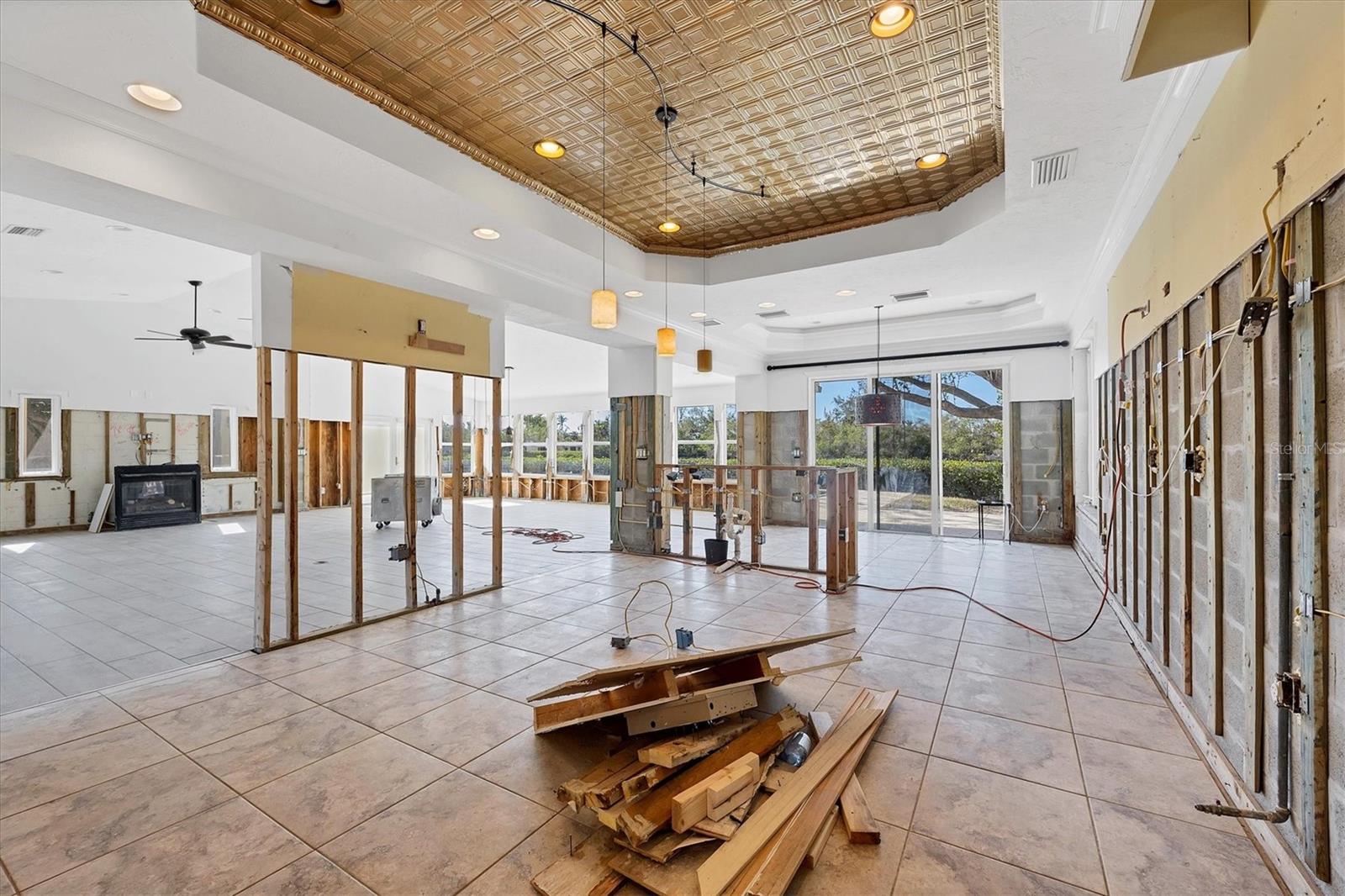 7618 MIDNIGHT PASS RD, SARASOTA, FL, 34242