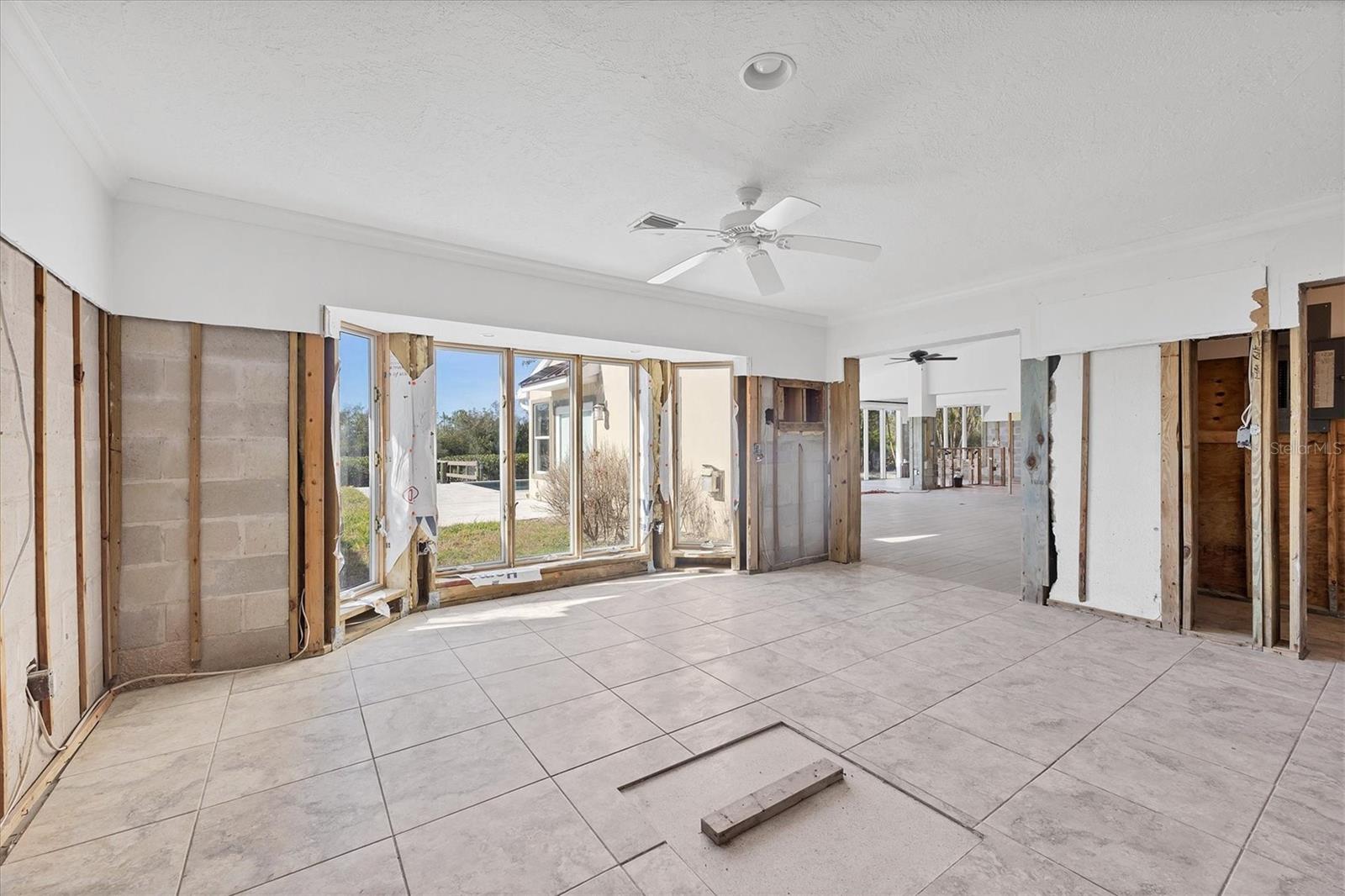 7618 MIDNIGHT PASS RD, SARASOTA, FL, 34242