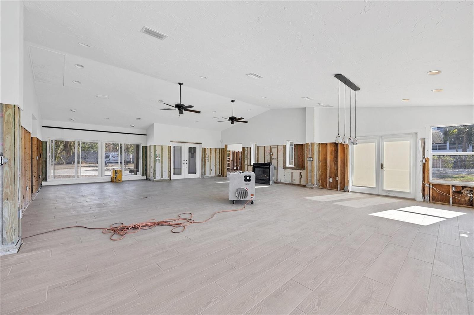 7618 MIDNIGHT PASS RD, SARASOTA, FL, 34242