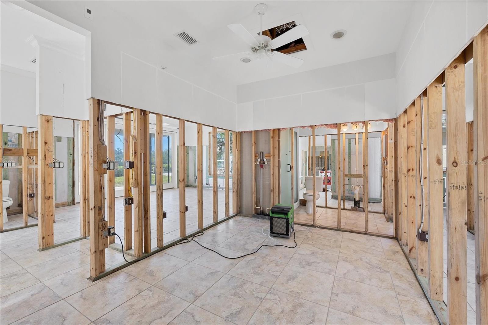 7618 MIDNIGHT PASS RD, SARASOTA, FL, 34242