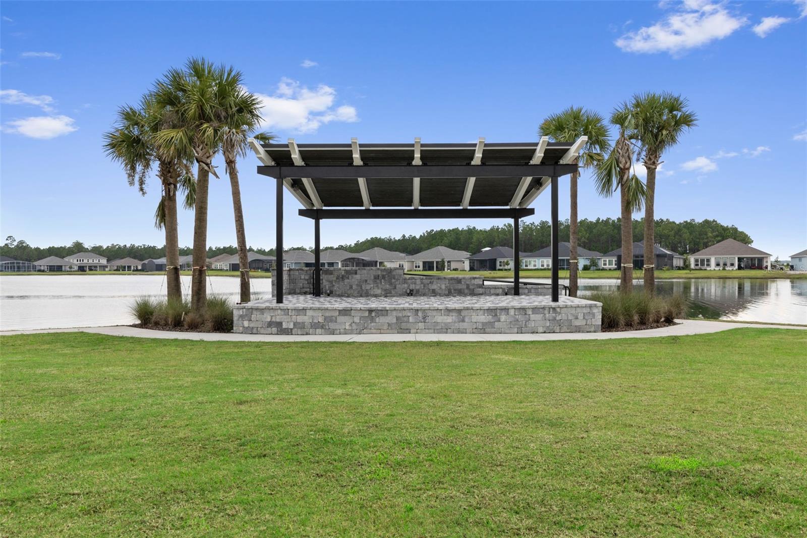 400 MOSAIC BLVD, DAYTONA BEACH, FL, 32124