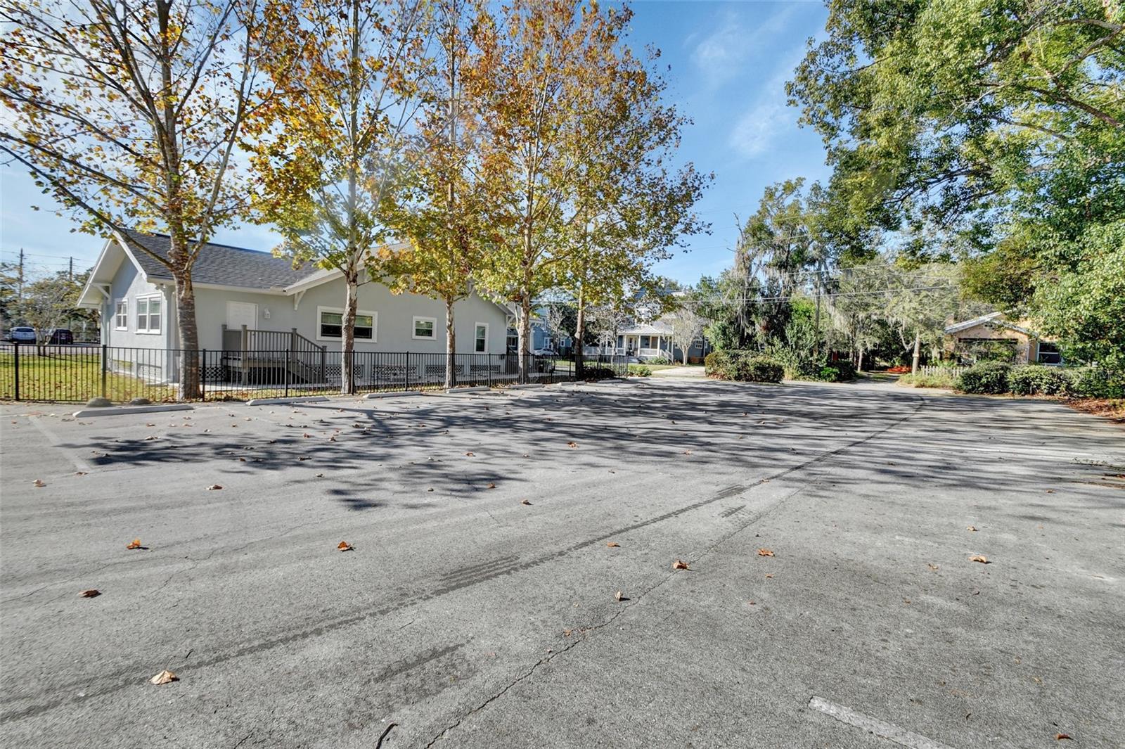 615 N PALMETTO CT, DELAND, FL, 32720