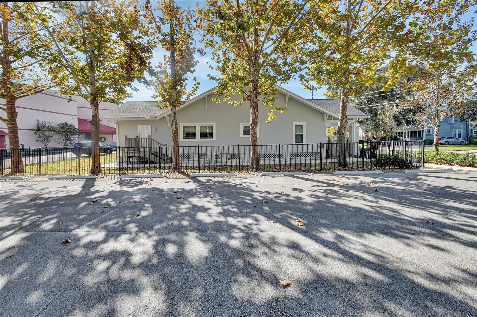 615 N PALMETTO CT, DELAND, FL, 32720