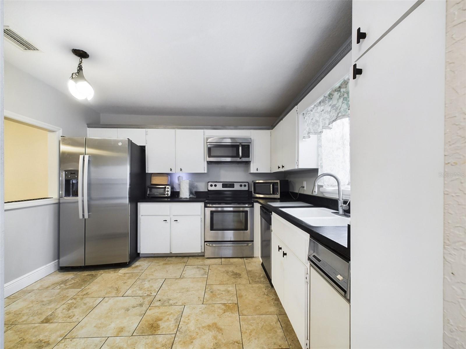 1640 NE 40TH AVE #107, OCALA, FL, 34470