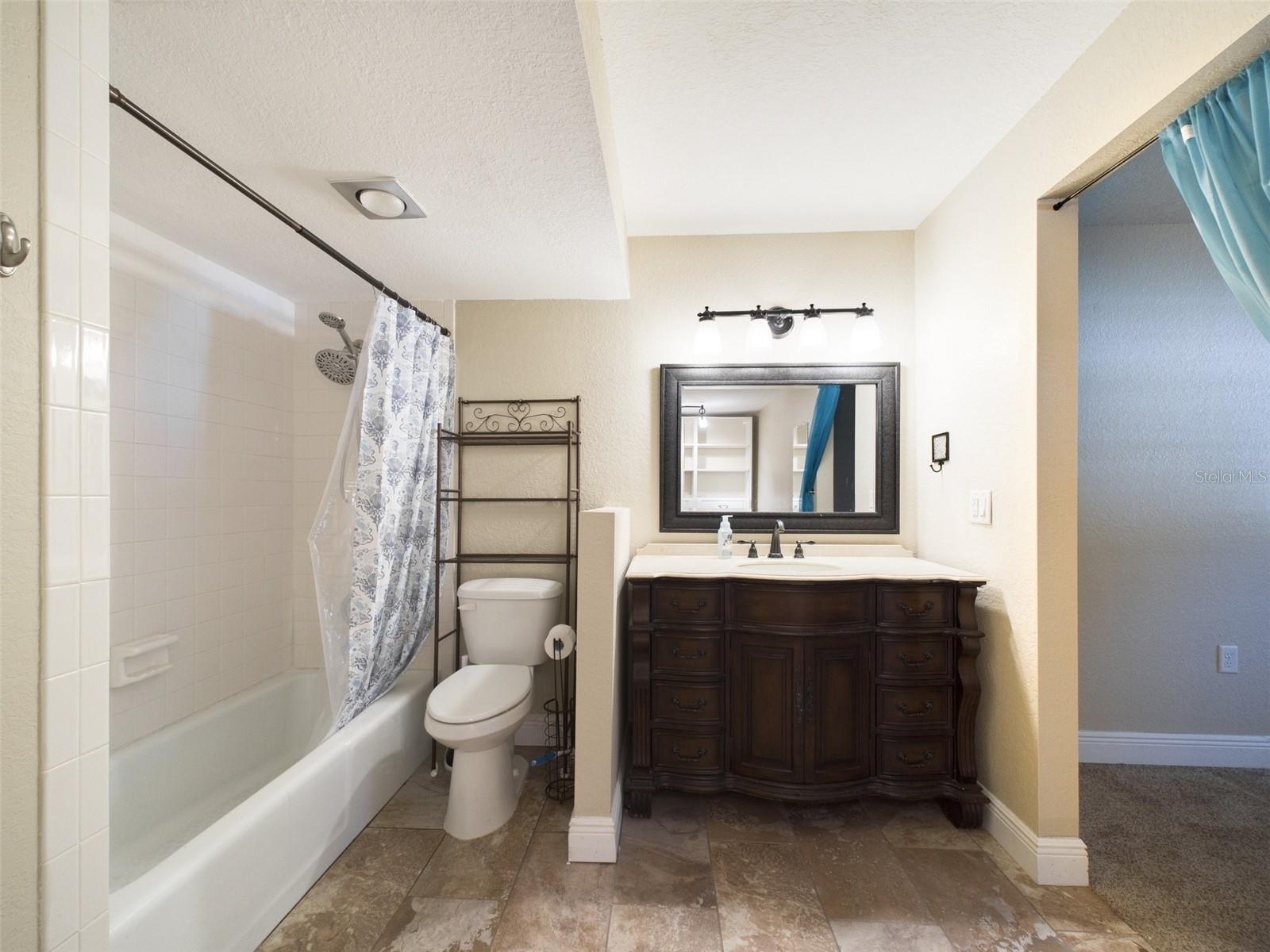1640 NE 40TH AVE #107, OCALA, FL, 34470