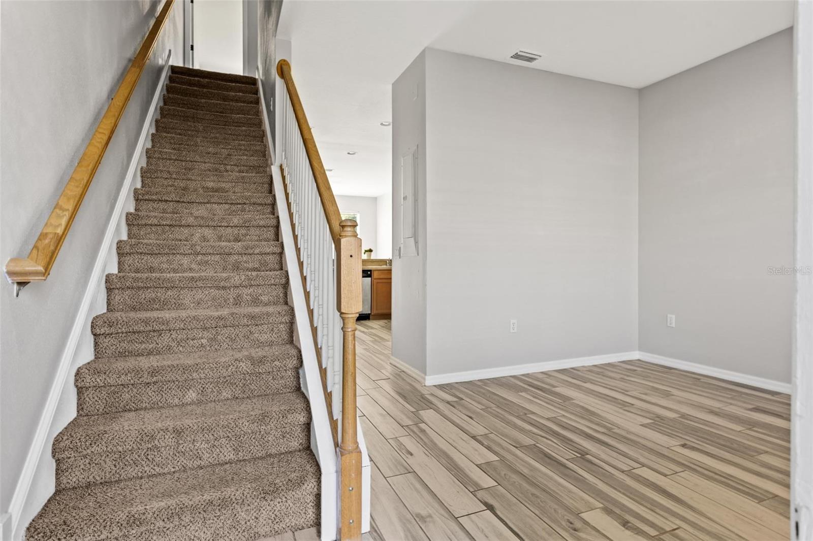 8874 CHRISTIE DR, LARGO, FL, 33771