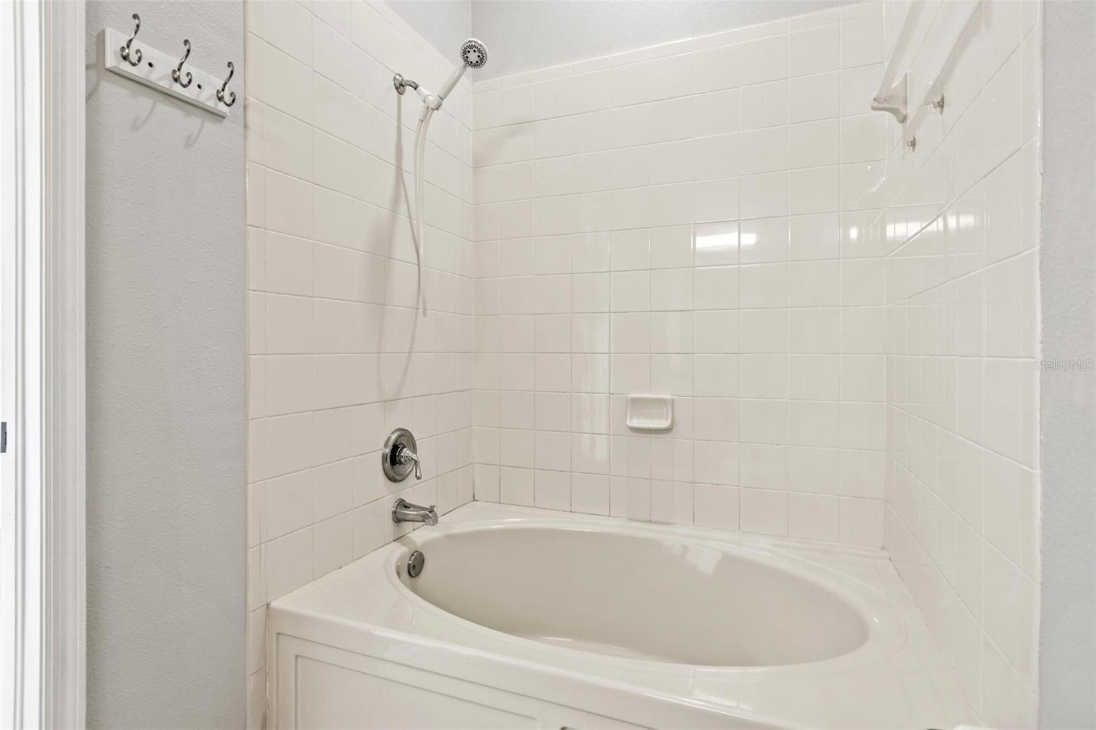 8874 CHRISTIE DR, LARGO, FL, 33771