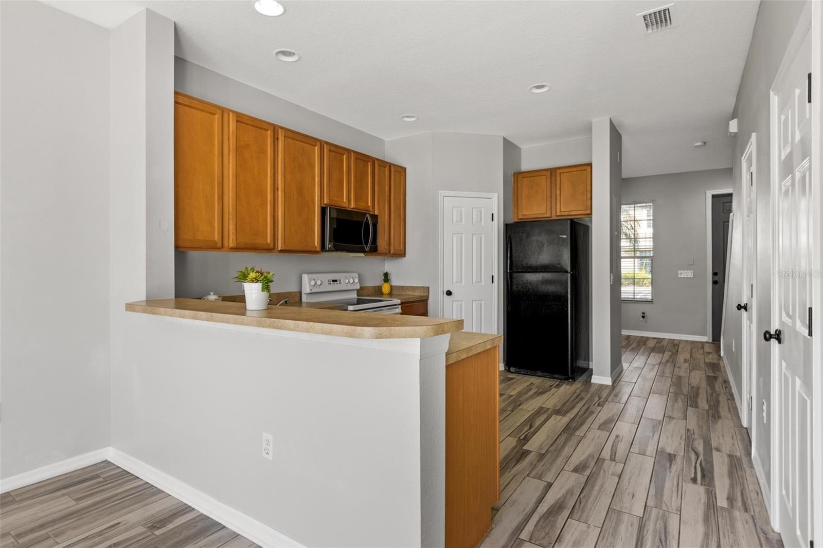 8874 CHRISTIE DR, LARGO, FL, 33771