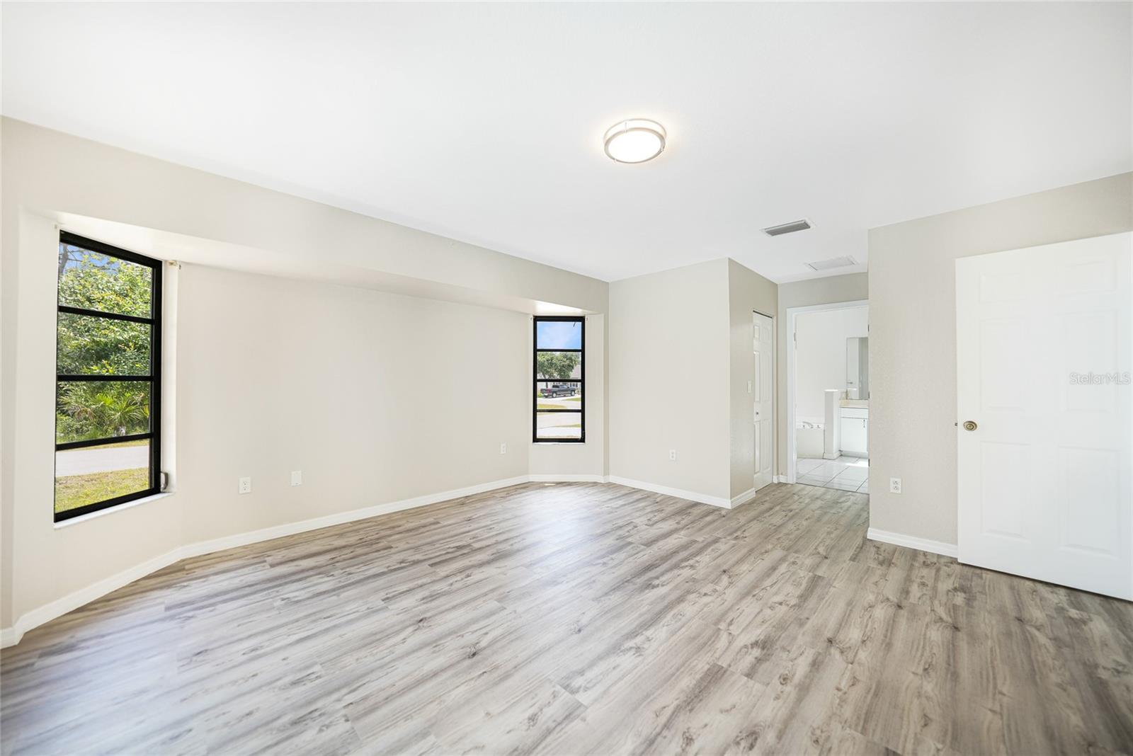 17412 WINTERGARDEN AVE, PORT CHARLOTTE, FL, 33948