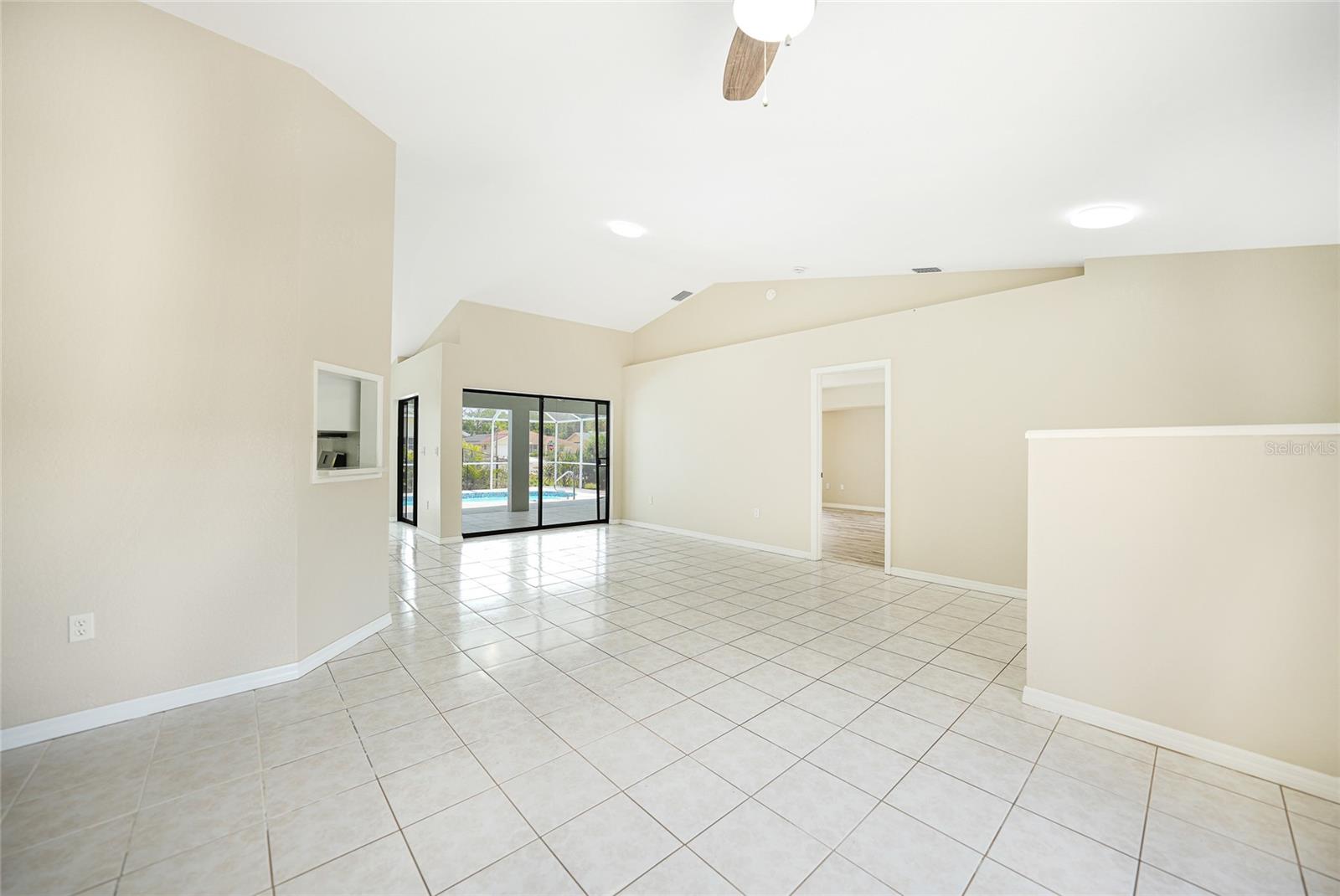 17412 WINTERGARDEN AVE, PORT CHARLOTTE, FL, 33948