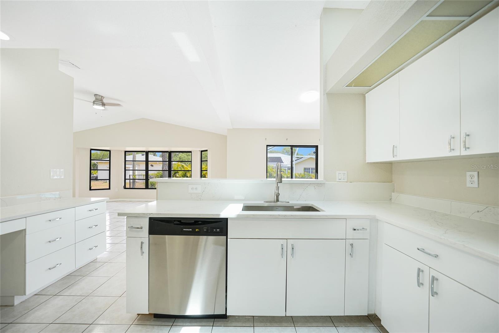 17412 WINTERGARDEN AVE, PORT CHARLOTTE, FL, 33948