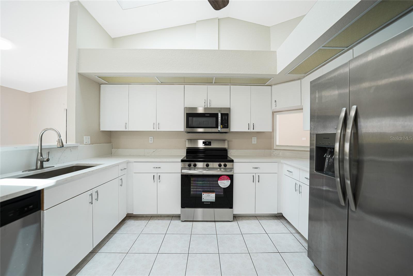 17412 WINTERGARDEN AVE, PORT CHARLOTTE, FL, 33948